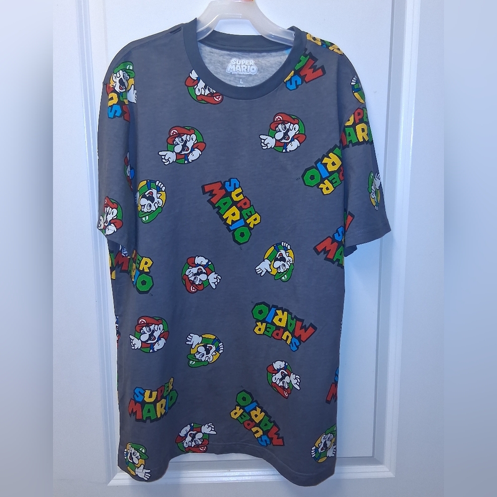 Super Mario Shirt, Men size Large